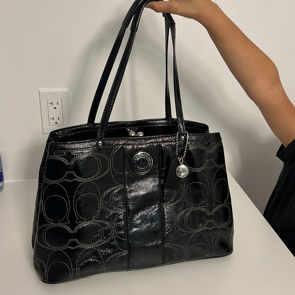 Coach pattent logo black - Picture 4 of 7